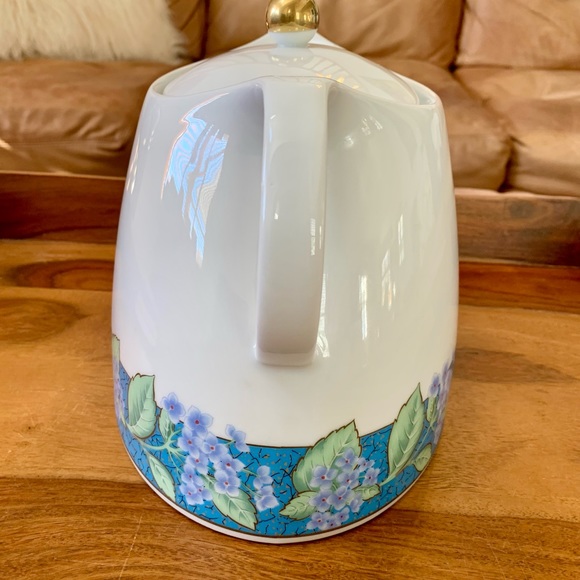 Graf Von Henneberg Balvaria Germany Tureen With Lid - Picture 2 of 10